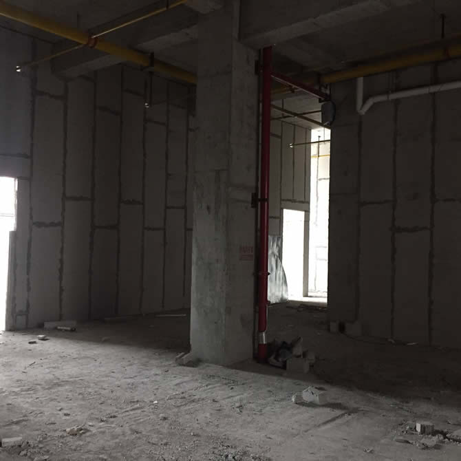 咸寧廣場KTV輕質(zhì)墻板施工案例