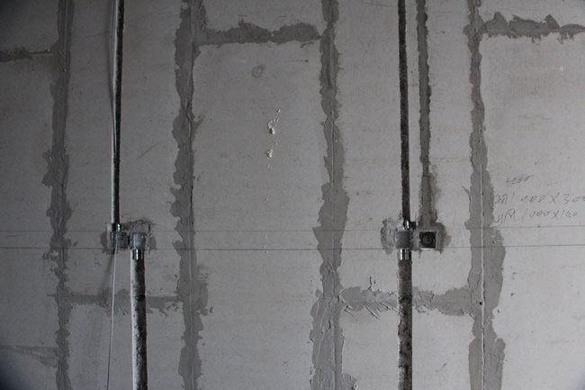 嚴格施工規(guī)范，確保輕質隔墻板施工質量