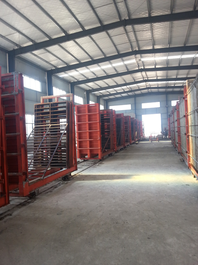 輕質(zhì)墻板機械設(shè)備保養(yǎng)秘訣