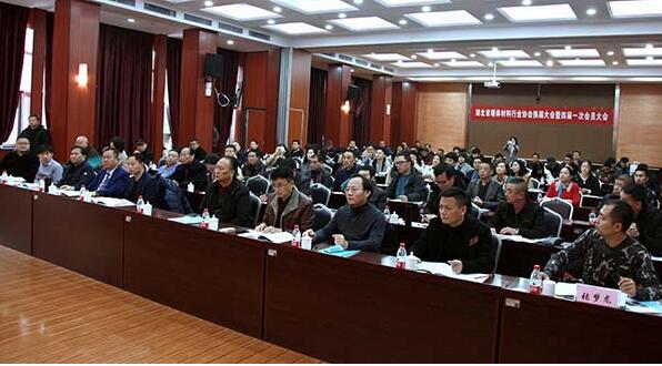 因地制宜著力推進綠色墻材發(fā)展