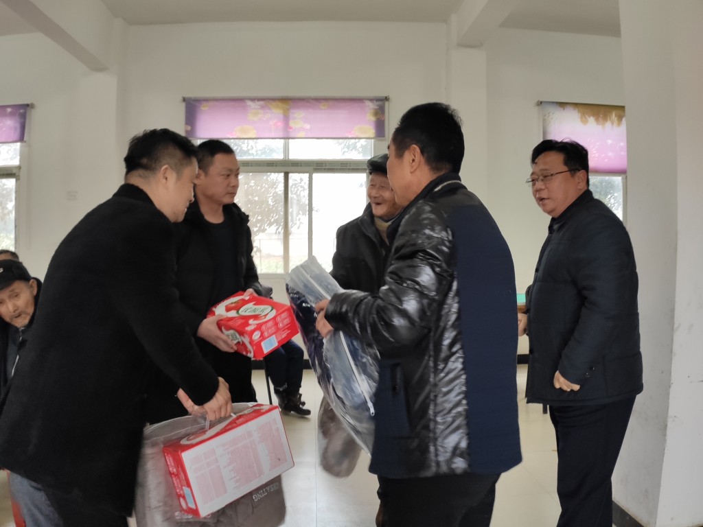 湖北博悅佳春節(jié)前慰問敬老院活動簡報