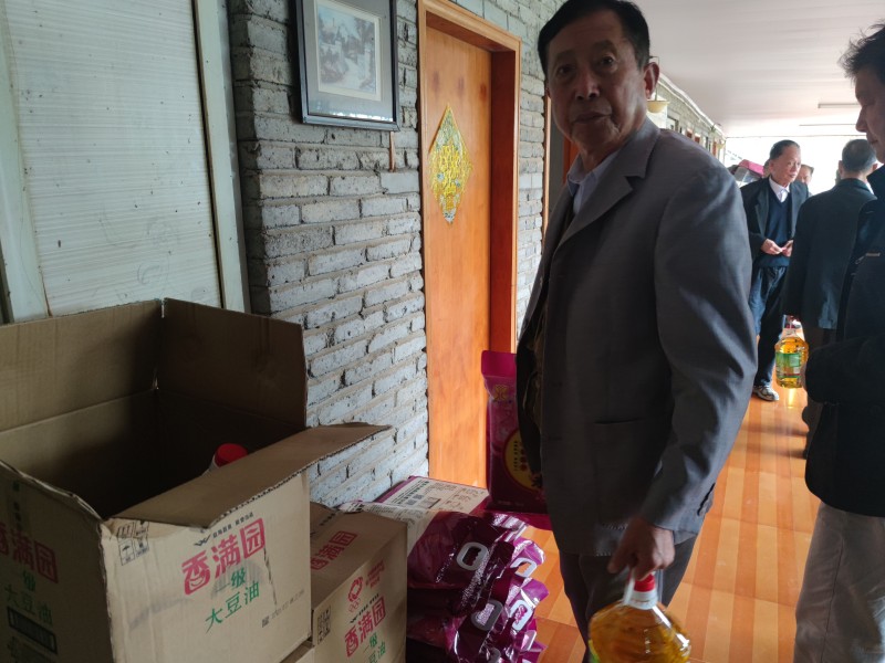 湖北博悅佳實業(yè)有限公司“九九重陽、濃濃敬老情”送溫暖活動