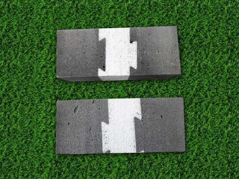 復(fù)合自保溫外墻板